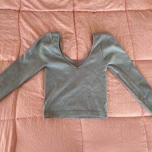 Aeropostale Green Cropped Long Sleeve Top- Size-XS